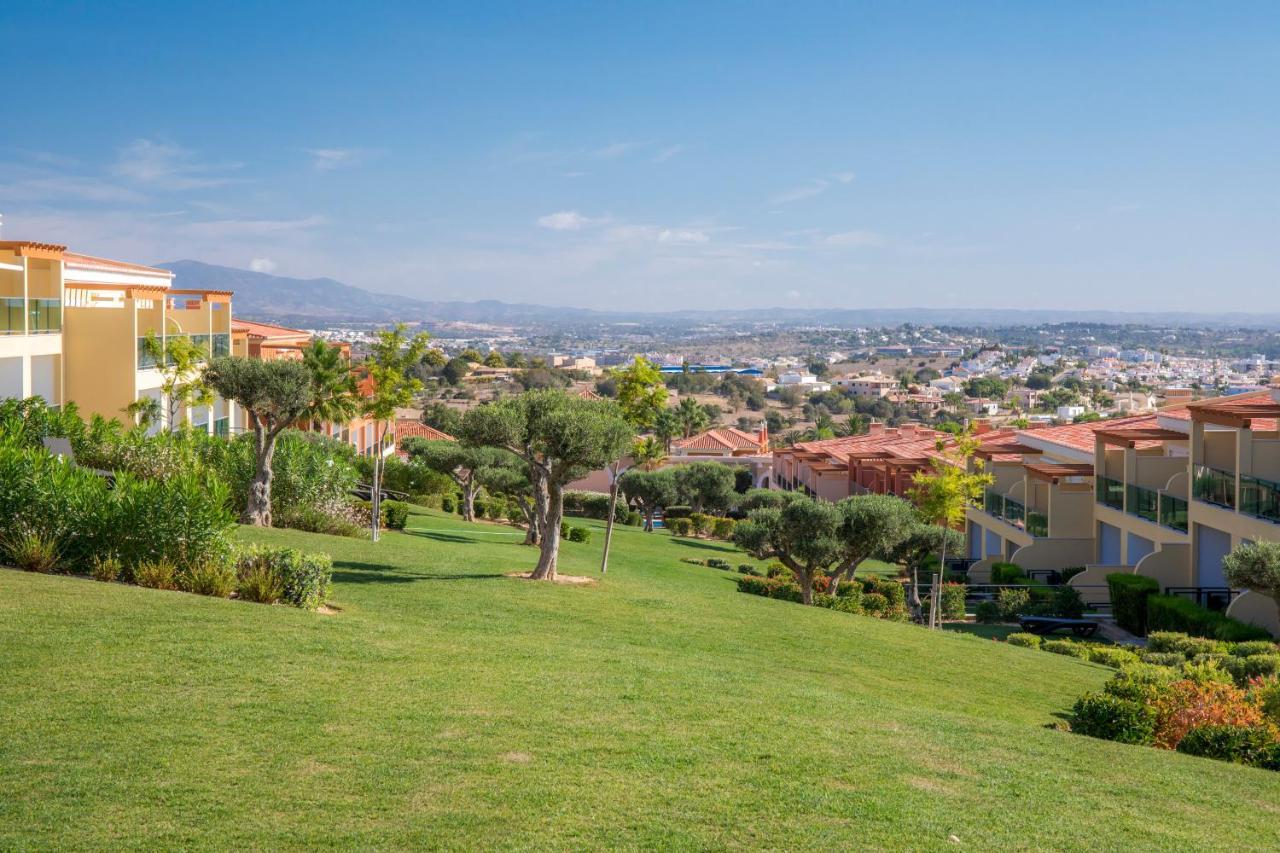 منتجع بوافيستا جولف آند سبا لاغوس المظهر الخارجي الصورة Residential area in Nea Kifissia