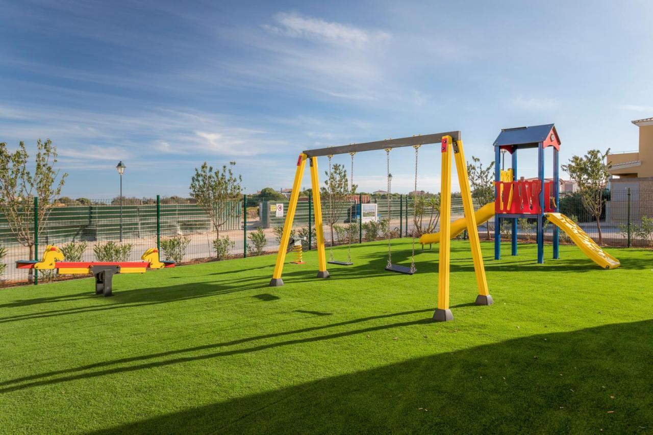 منتجع بوافيستا جولف آند سبا لاغوس المظهر الخارجي الصورة Playground in Spain
