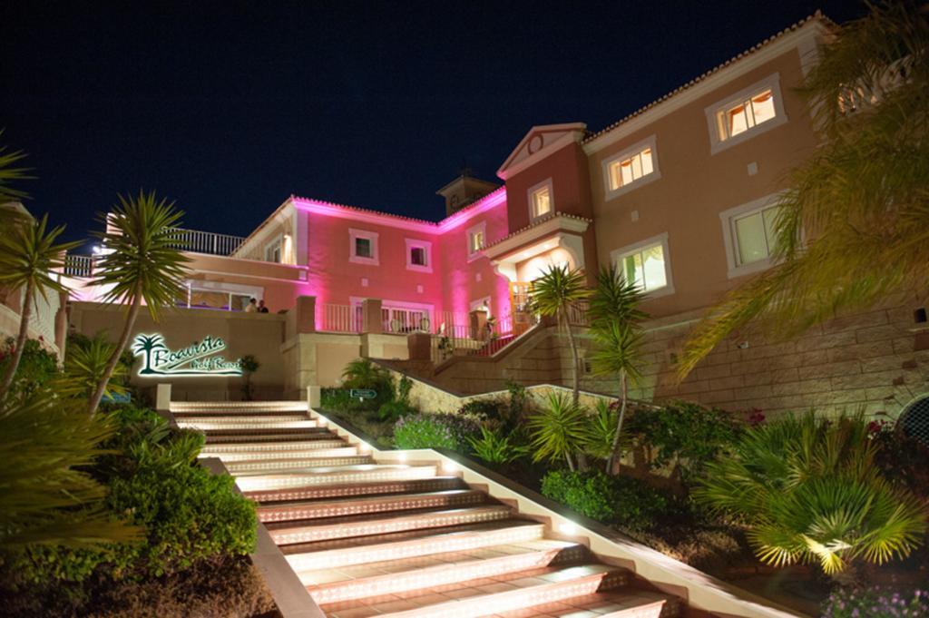 منتجع بوافيستا جولف آند سبا لاغوس المظهر الخارجي الصورة Entrance to the hotel