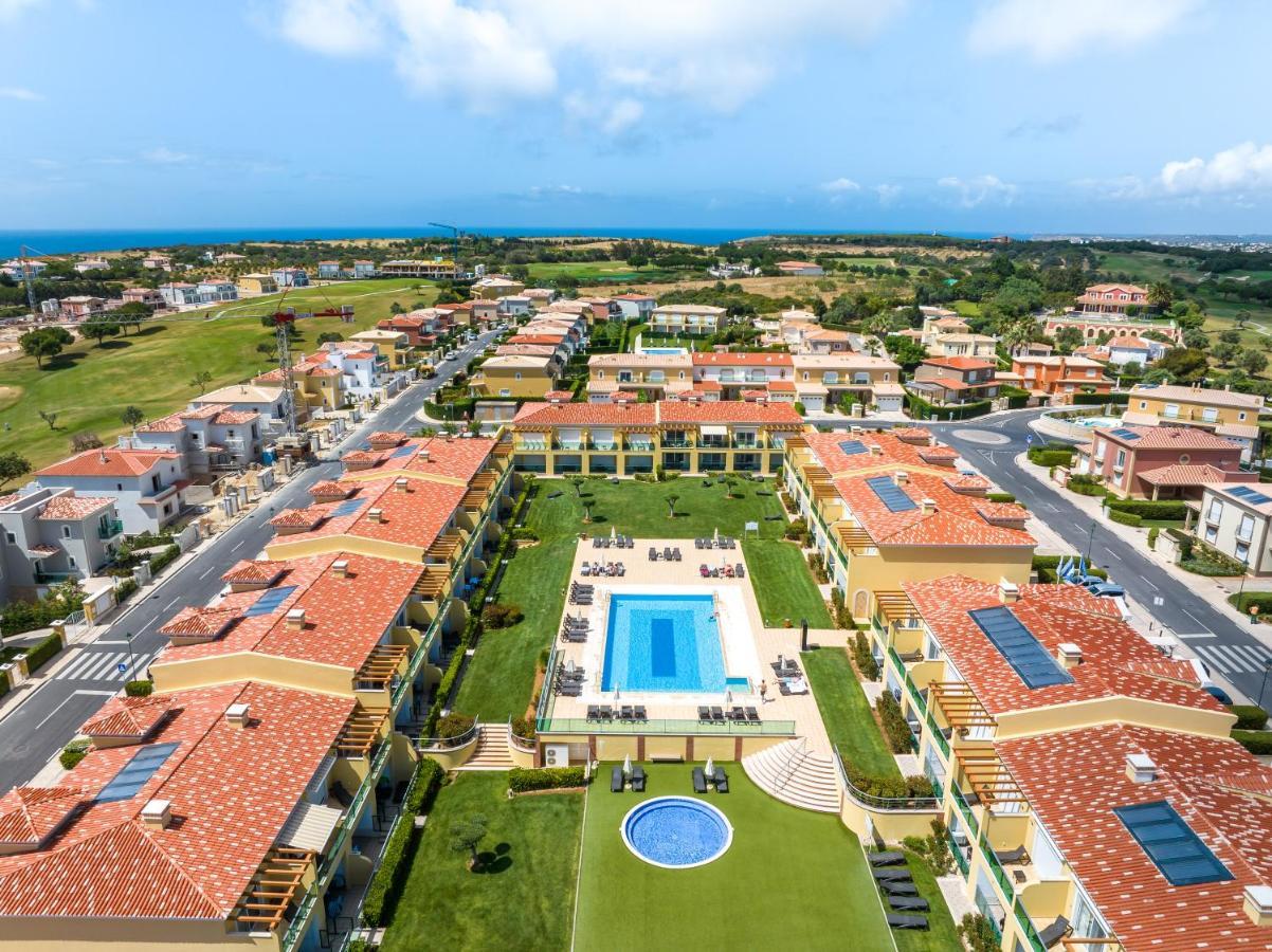 منتجع بوافيستا جولف آند سبا لاغوس المظهر الخارجي الصورة Residential complex in Cyprus